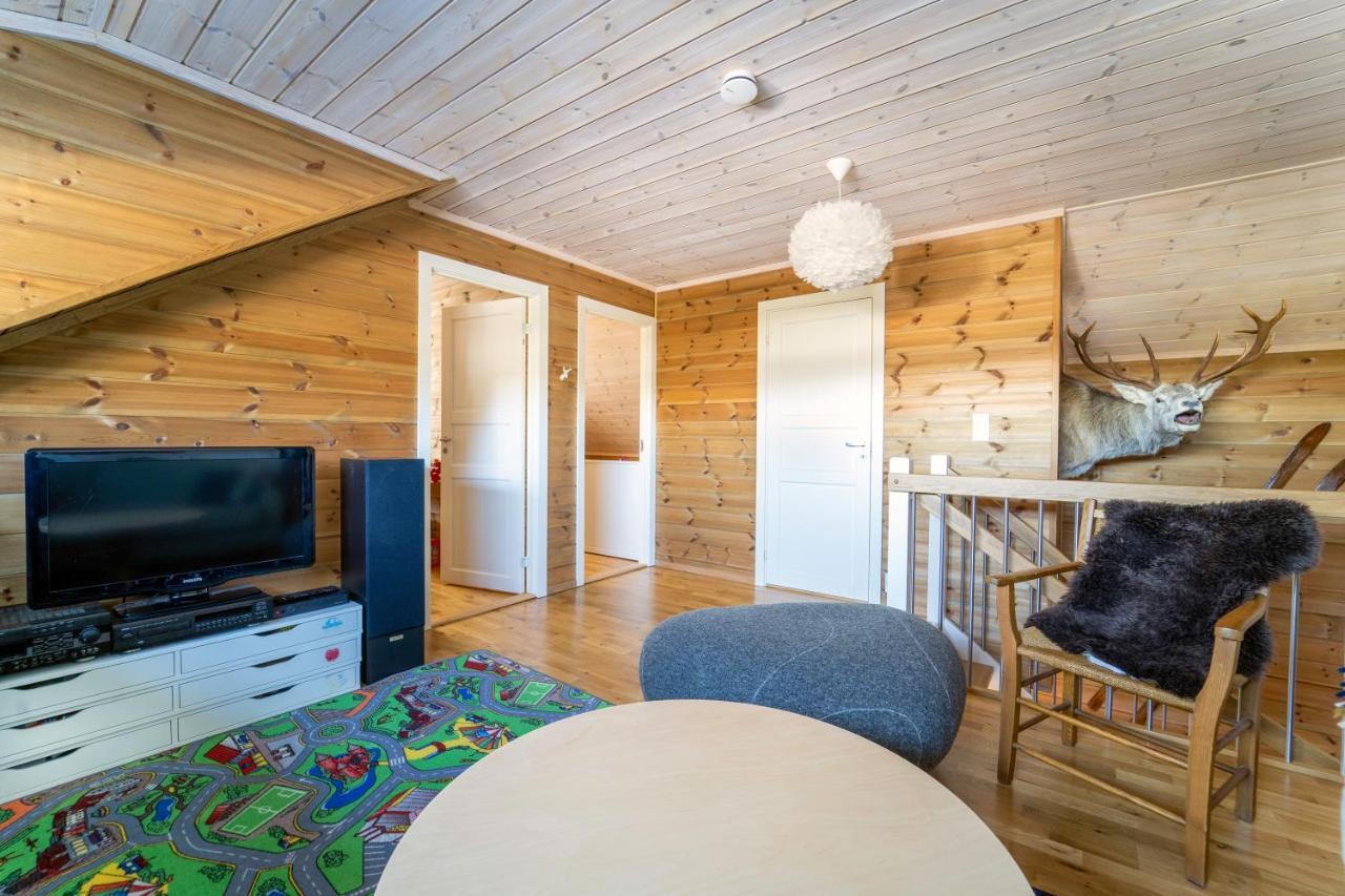Three-Bedroom Holiday Cottage Tjorhom Exterior photo